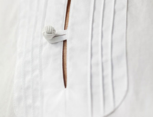 Orientalisch inspiriertes Maßhemd in Biesen abgesteppt